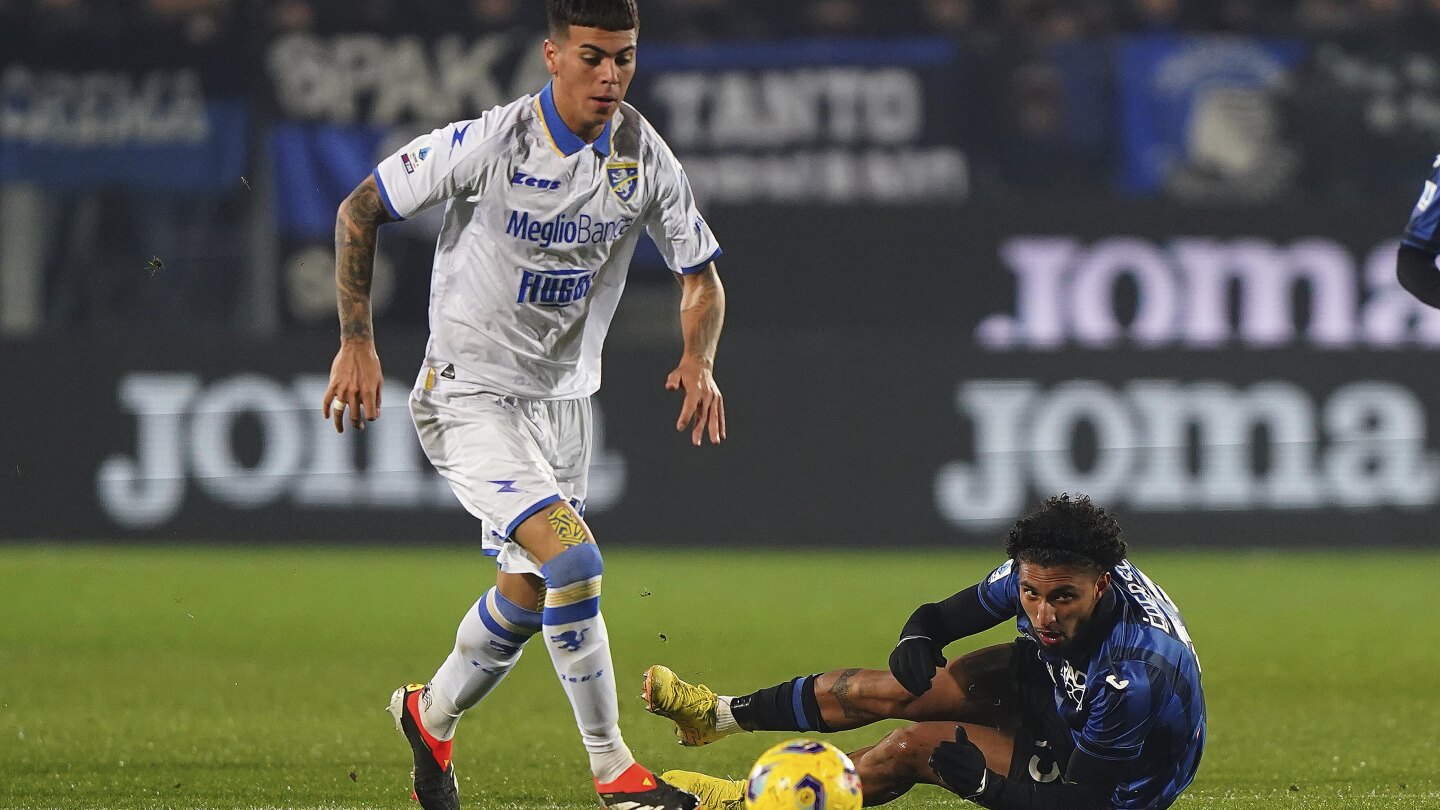 Trois buts dans les 15 premières minutes permettent à l'Atalanta de remporter une victoire décisive contre Frosinone en Italie