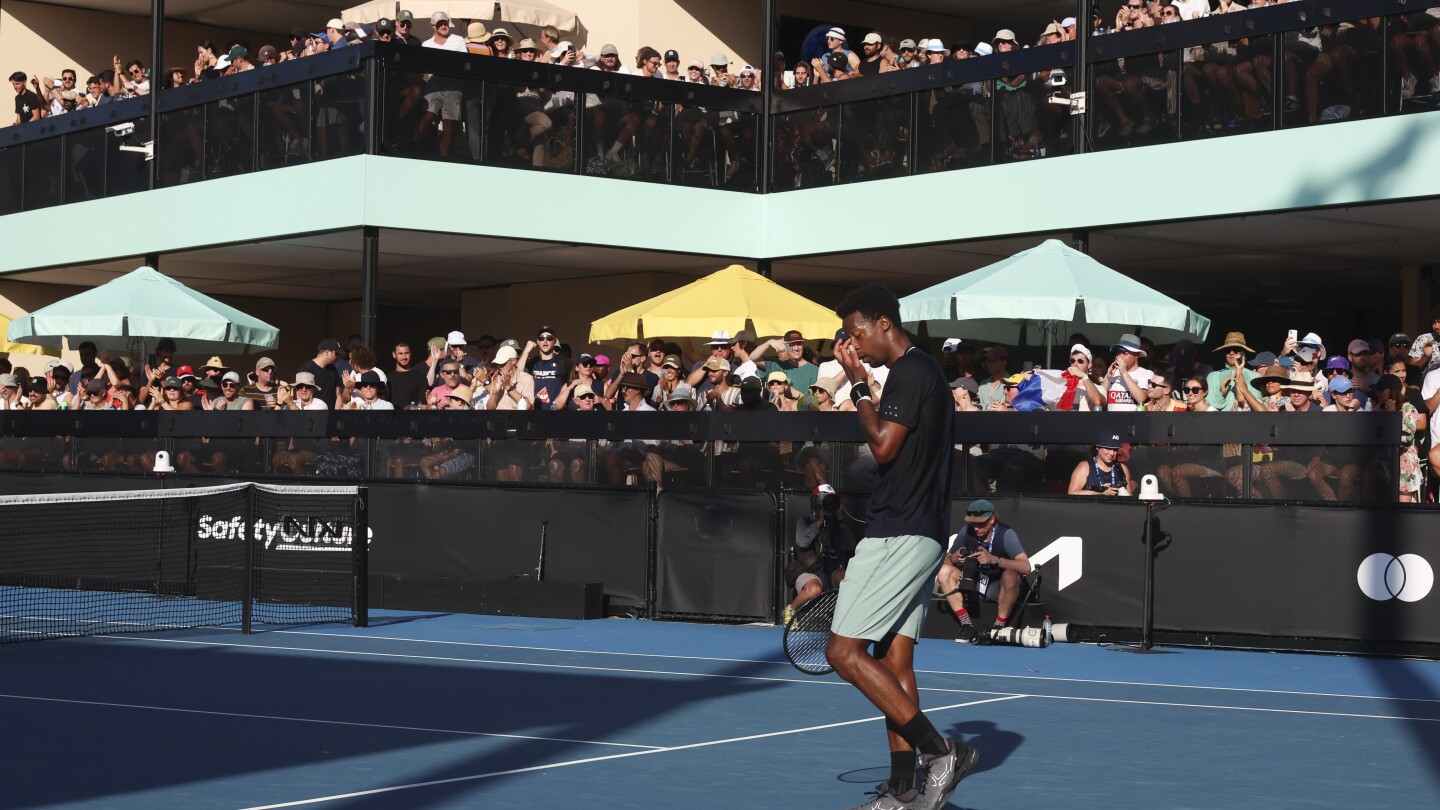 Un bar à deux étages à côté du terrain de jeu de l'Open d'Australie divise l'opinion