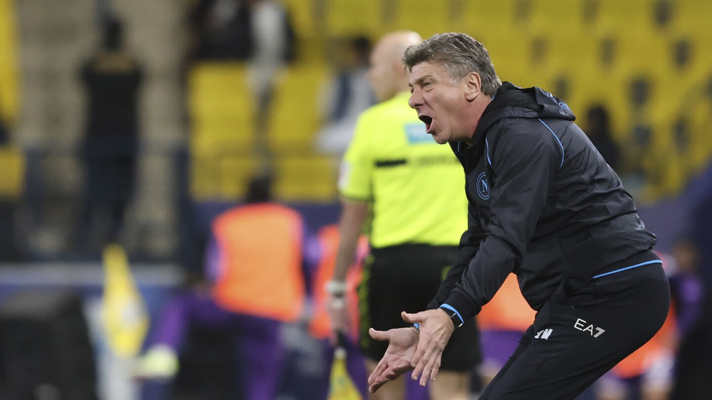 Zerbin marque deux fois et est presque éliminé alors que Naples bat la Fiorentina pour atteindre la finale de la Super Coupe