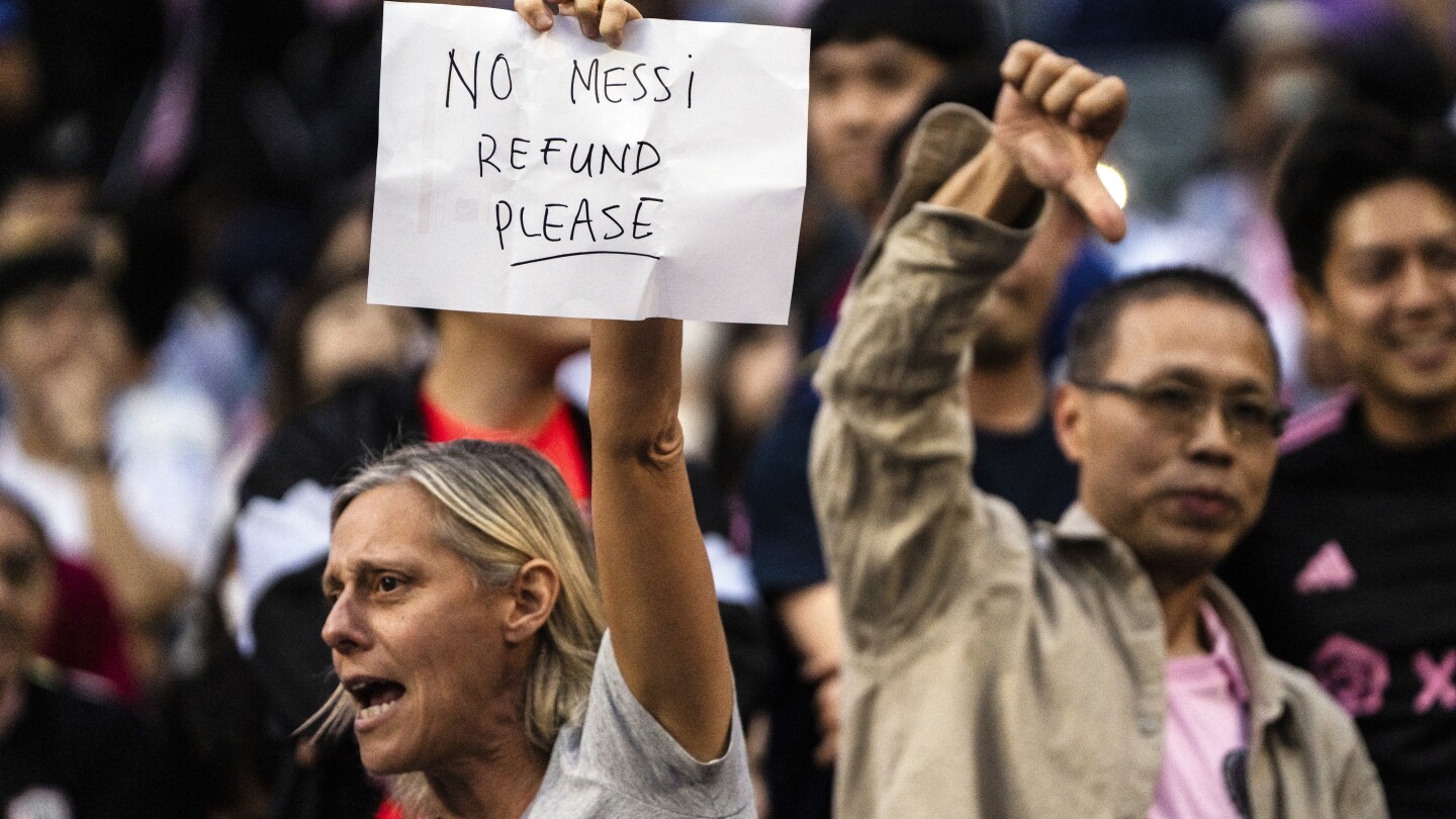 Après la colère du public face à l'absence de Messi lors du match à Hong Kong, l'organisateur retire sa demande de fonds