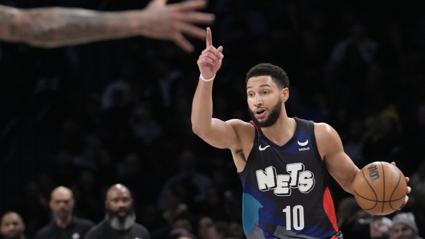 Ben Simmons des Nets mis à l'écart par une blessure au genou seulement 1 match après son retour d'une blessure au dos