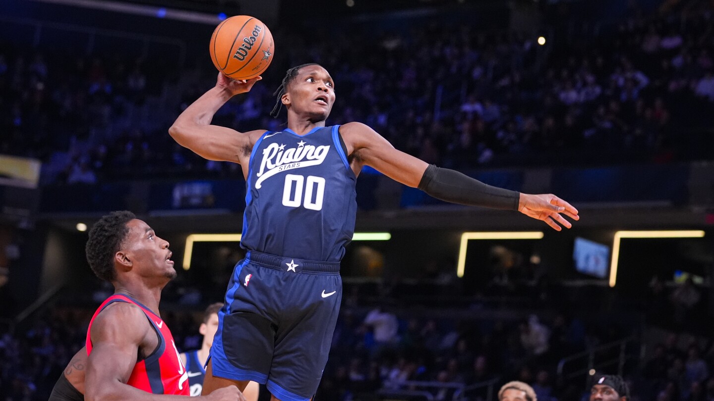 Bennedict Mathurin couronne la célébration du All-Star des Pacers avec le MVP des Rising Stars et le titre lors d'une victoire 26-13