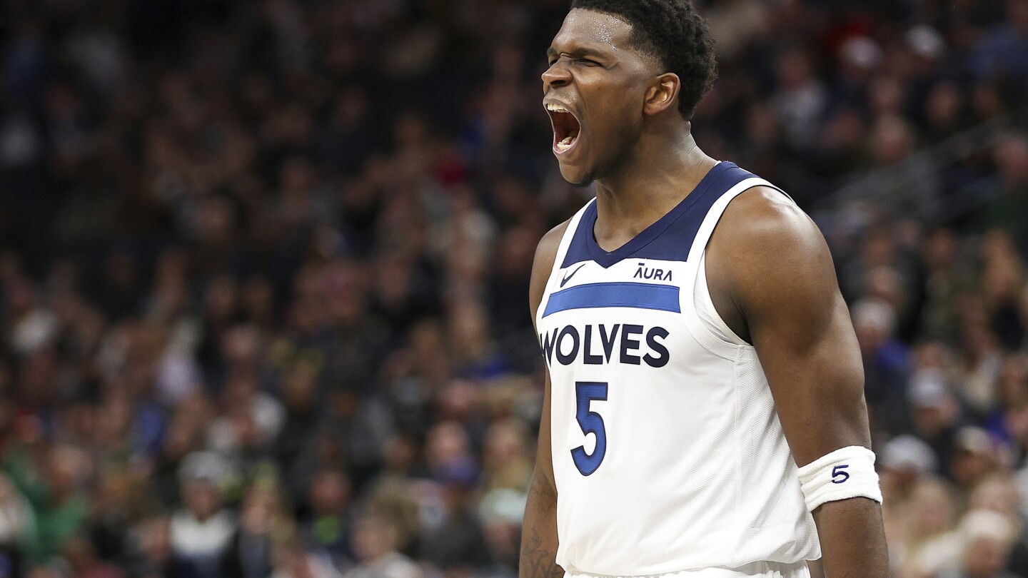 Edwards marque 32 points alors que les Timberwolves s'éloignent pour battre les Rockets 111-90