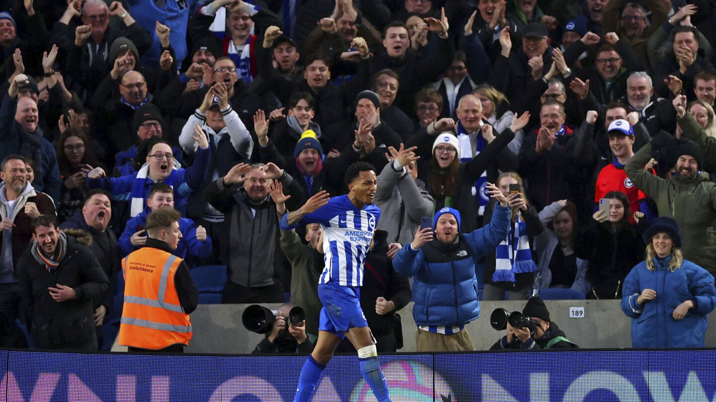 "Hodgson plaide auprès des fans" durs "après la défaite de Palace".  Newcastle se mobilise pour un match nul 4-4 contre Luton