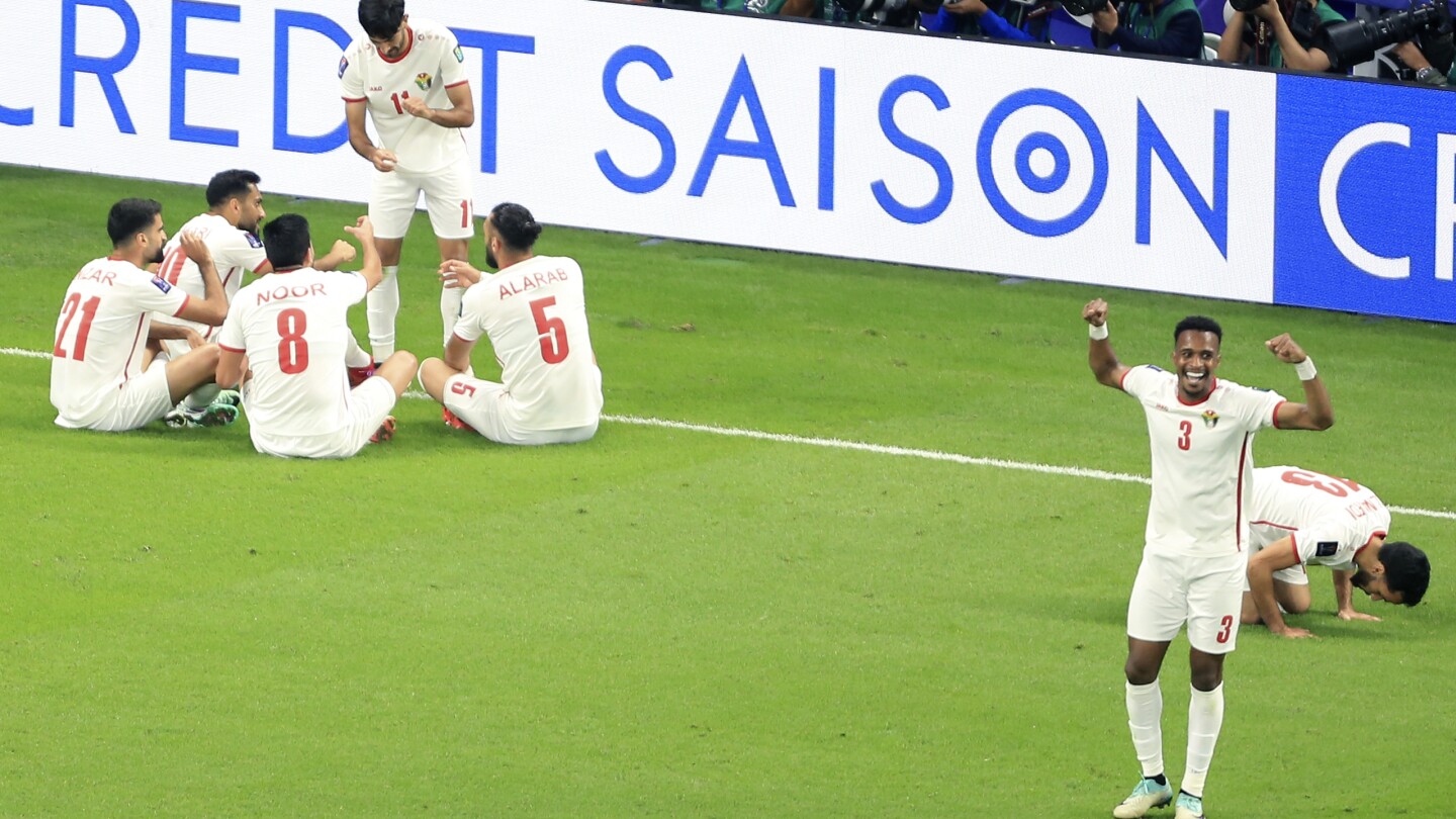 La Jordanie atteint sa première finale de Coupe d'Asie après avoir battu la Corée du Sud 2-0