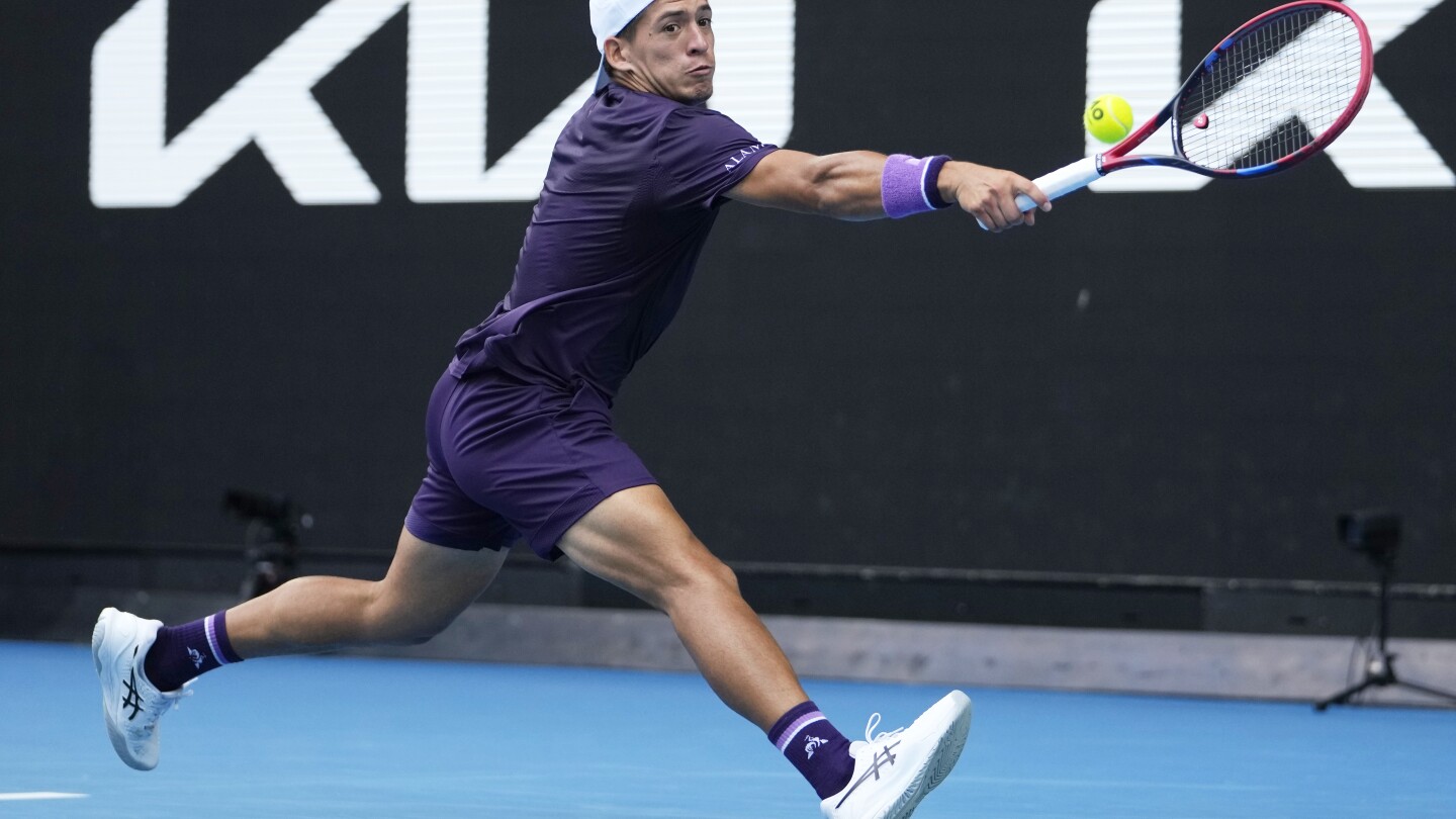 Sebastian Baez élève l'Argentine devant le Kazakhstan en Coupe Davis.  La Belgique et la France gagnent également