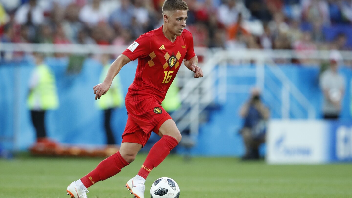 Thorgan Hazard laisse les fans perplexes face à la célébration du but dédiée à la perruche familiale