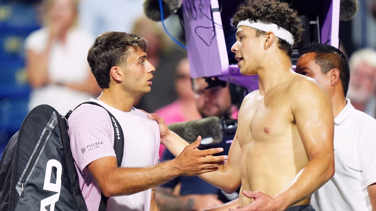 Discussion et tension à Toronto: Cobolli et Shelton, face à la fin du jeu