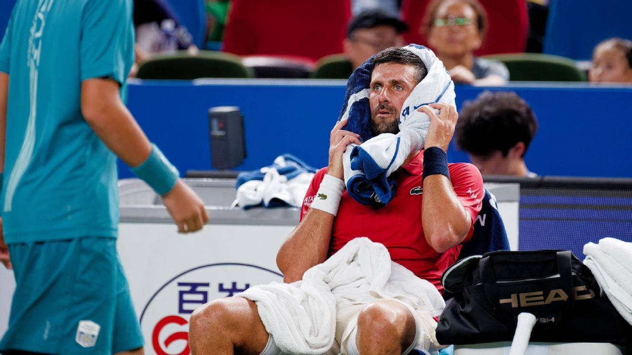 Djokovic a suscité l'inquiétude avec son appel au physio à Shanghai