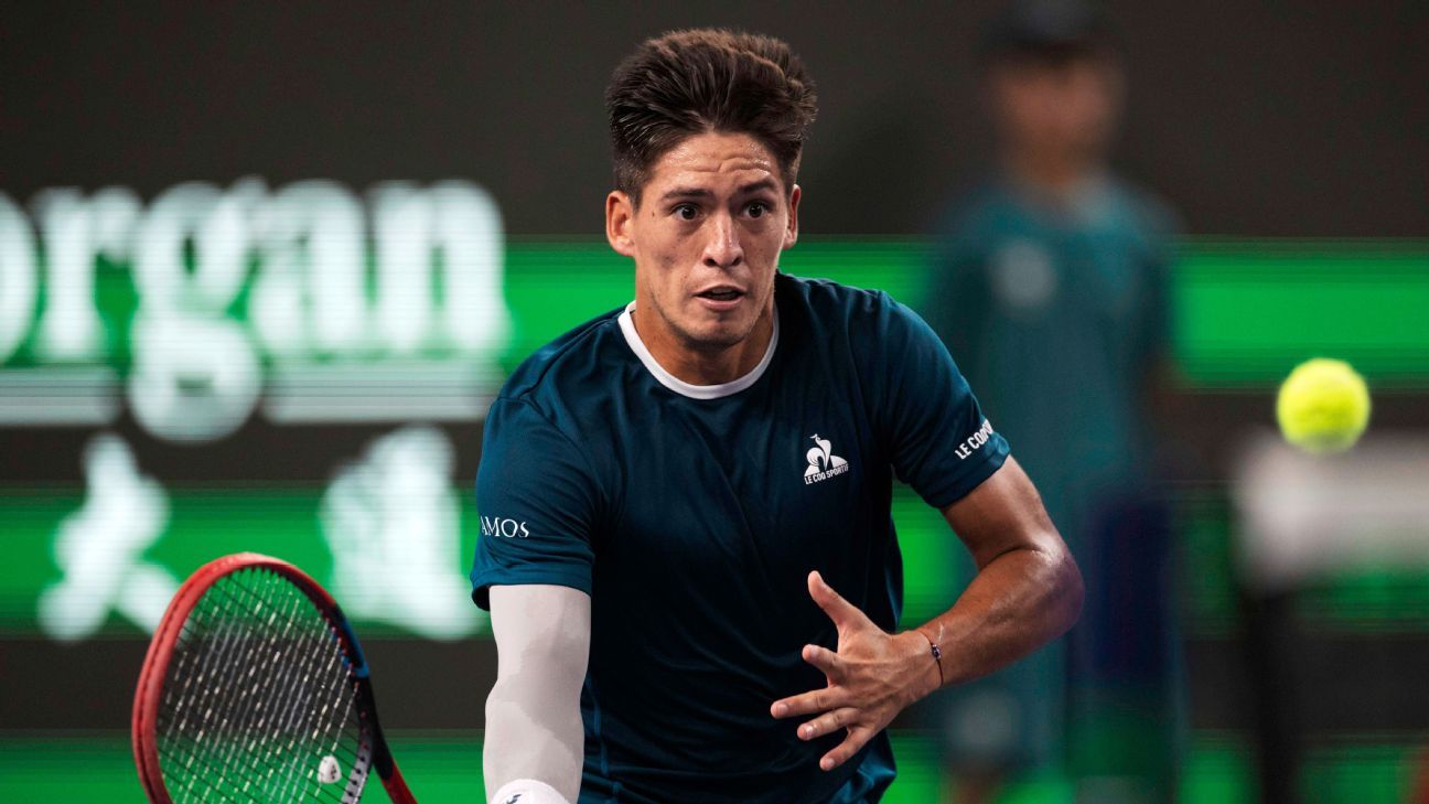 Sebastián Báez s'est battu et a chuté de la dignité contre Holger Rune à Shanghai