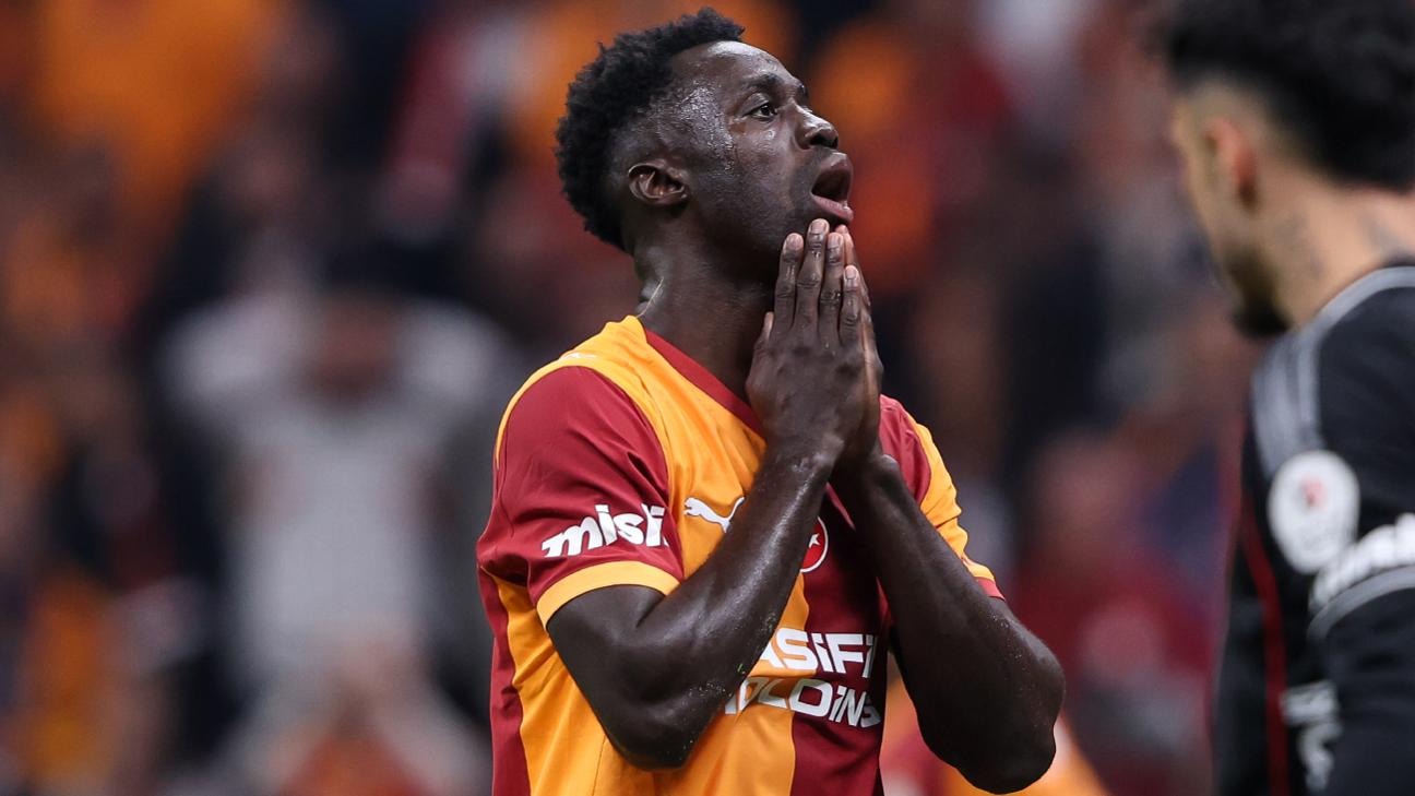 VIDÉO: Dávinson Sánchez a été expulsé au Galatasaray contre Besiktas