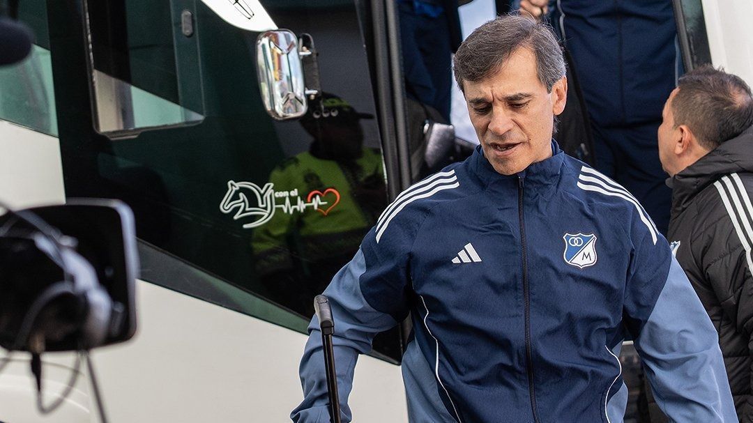 Fabián Bustos a remis en question l'expulsion de Mackalister et l'arbitrage contre Boyacá Chicó