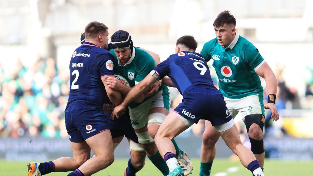 L'Irlande bat l'Écosse 43-21, met la pression sur la France et rêve des Six Nations