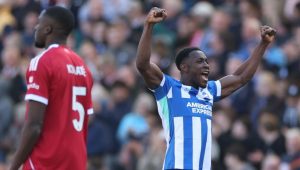 Liverpool est tombé face à Brighton avec un doublé de Danny Welbeck et s&rsquo;est compliqué en Premier