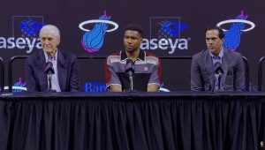 Giannis Antetokounmpo présenté à Miami : il voulait être ici, sans aucun doute