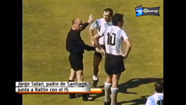 En momento de la expulsión de Rattín en el Mundial de 1996 