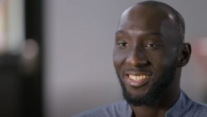 Tacko Fall signe avec les Sixers pour le camp d&rsquo;entraînement
