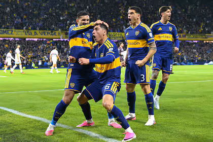 El uruguayo Miguel Merentiel convirtió el golazo con el que Boca venció a San Pablo en la Bombonera