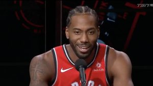 Kawhi Leonard et les Raptors de Toronto discutent déjà d&rsquo;une prolongation