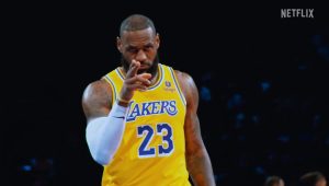 Les Lakers rendent hommage à LeBron James avant d&rsquo;entamer un nouveau chapitre