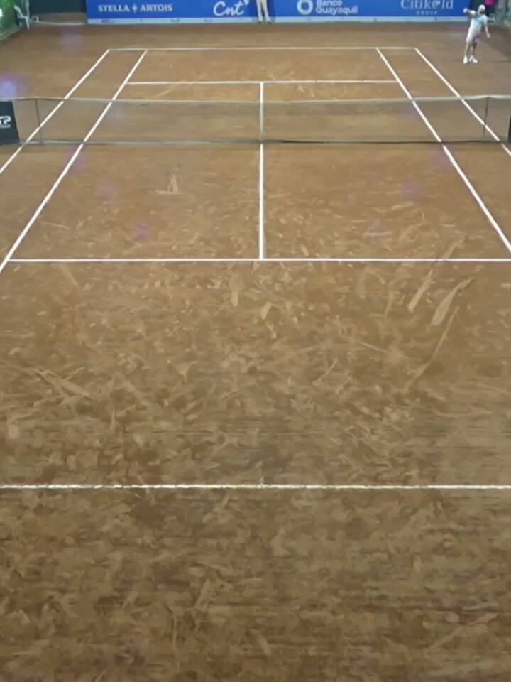 El momento en el que Carabelli abandona la cancha